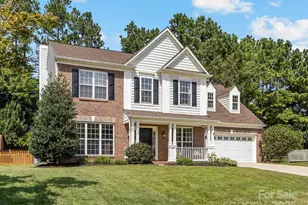 606 Meadow Lake Dr, Matthews, NC 28105 - Photo 1