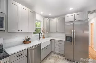 1412 Dutch Cove Rd, Canton, NC 28716 - Photo 1