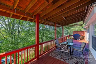 201 Acorn Ln, Clyde, NC 28721 - Photo 1