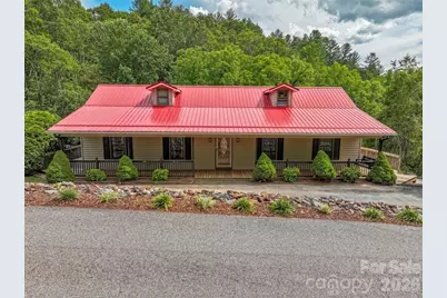 300 Dogwood Lane, Burnsville, NC 28714 - Photo 1