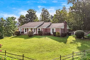 90 Kentwood Dr, Weaverville, NC 28787 - Photo 1