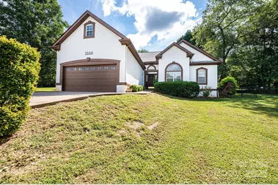 5686 Gold Creek Bay Drive, Hickory, NC 28601 - Photo 1