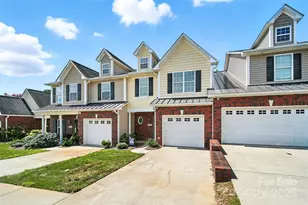 1995 Talbot Ln, Hickory, NC 28602 - Photo 1