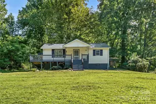 352 Jakes Branch Rd, Spruce Pine, NC 28777 - Photo 1