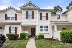 8211 Carob Tree Ln, Charlotte, NC 28215 - Photo 1