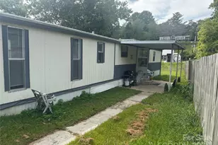 16 Wellington Dr, Asheville, NC 28804 - Photo 1