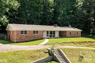 330 Lyndhurst Dr, Hendersonville, NC 28791 - Photo 1