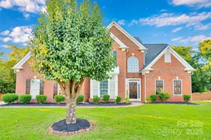4737 Armorcrest Ln, Charlotte, NC 28277 - Photo 1
