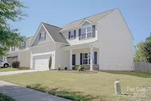 7507 Malden Park Dr, Charlotte, NC 28215 - Photo 1