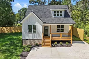 67 Valentine St, Flat Rock, NC 28731 - Photo 1