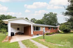 2274 Country Club Rd, Lincolnton, NC 28092 - Photo 1