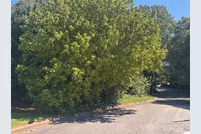 1541 & 1531 9th Street Lane NW, Hickory, NC 28601 - Photo 1