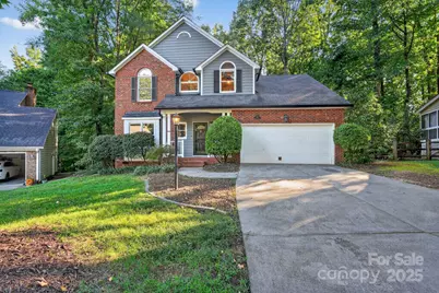 9238 Heritage Woods Place, Charlotte, NC 28269 - Photo 1