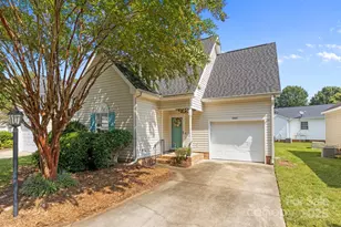 5940 Crape Myrtle Ln, Charlotte, NC 28216 - Photo 1