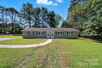 151-153 Cedar Avenue, Hudson, NC 28638 - Photo 1