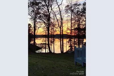 114 Lakeshore Drive, Kings Mountain, NC 28086 - Photo 1