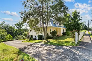 107 Burkemont Ave, Morganton, NC 28655 - Photo 1