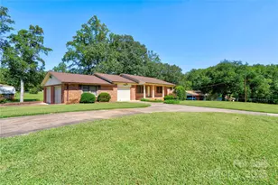 1701 Cedar Creek Rd, Shelby, NC 28152 - Photo 1