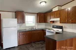 102 Shelby St, Rhodhiss, NC 28601 - Photo 1