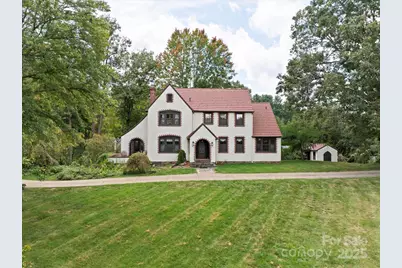 23 Greenleaf Circle, Asheville, NC 28804 - Photo 1