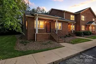 102 Brandywine Dr NE, Conover, NC 28613 - Photo 1