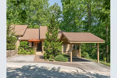 101 N Scarlet Oak Lane, Hendersonville, NC 28791 - Photo 1