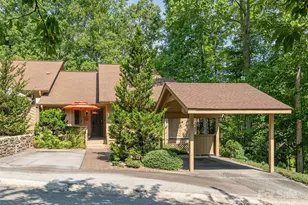 101 N Scarlet Oak Ln, Hendersonville, NC 28791 - Photo 1