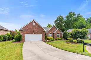 130 Hazeltine Ct, Salisbury, NC 28144 - Photo 1