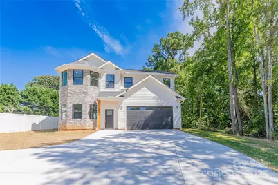 9818 Hood Road, Charlotte, NC 28215 - Photo 1