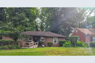 1527 Wickham Lane, Charlotte, NC 28208 - Photo 1