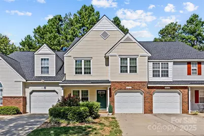 10127 University Park Lane, Charlotte, NC 28213 - Photo 1