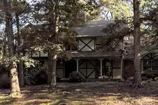 4821 McAlpine Farm Rd, Charlotte, NC 28226 - Photo 1