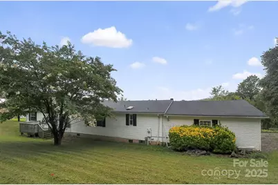 2 Yellow Roses Lane, Leicester, NC 28748 - Photo 1