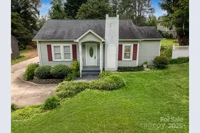 806 Lower Creek Drive NE, Lenoir, NC 28645 - Photo 1