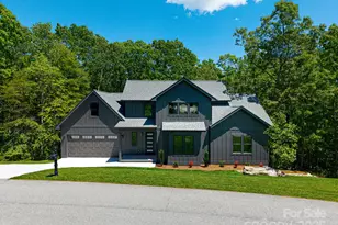 611 Crystal Heights Dr, Hendersonville, NC 28739 - Photo 1