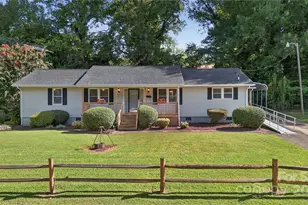 322 Holland Cir, Statesville, NC 28677 - Photo 1