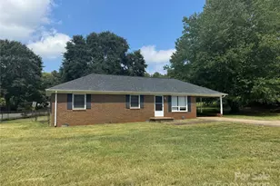 1622 Patrick Ave, Shelby, NC 28152 - Photo 1