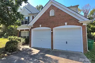 521 Volunteer Ct, Charlotte, NC 28213 - Photo 1