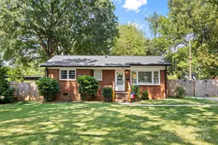 2809 Arnold Dr, Charlotte, NC 28205 - Photo 1