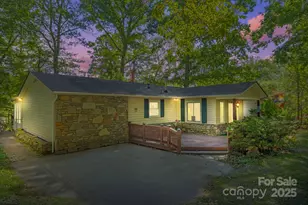 602 Tomahawk Ave, Black Mountain, NC 28711 - Photo 1