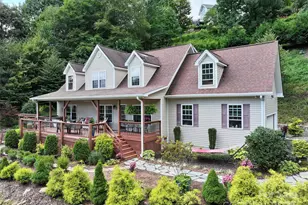 202 Inverness Dr, Waynesville, NC 28785 - Photo 1