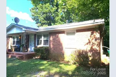 956 S Hoskins Road, Charlotte, NC 28208 - Photo 1