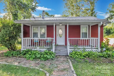 222 Gull Avenue, East Flat Rock, NC 28726 - Photo 1