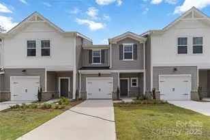 4113 Summit Woods Dr, Charlotte, NC 28216 - Photo 1