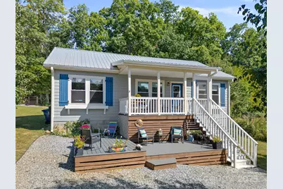 540 Crescent Street, Saluda, NC 28773 - Photo 1