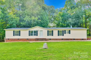 166 Crystal Bay Dr, Mooresville, NC 28115 - Photo 1