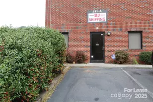 211 Peachtree Dr, Charlotte, NC 28217 - Photo 1