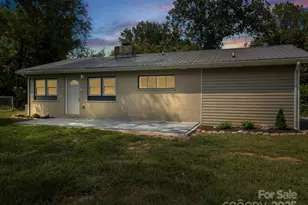 67 Robinson Ave, Asheville, NC 28803 - Photo 1