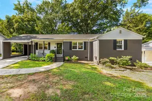 1126 E Woodlawn Rd, Charlotte, NC 28209 - Photo 1
