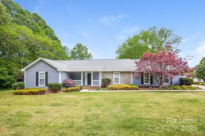 115 Topaz Place, Mooresville, NC 28117 - Photo 1